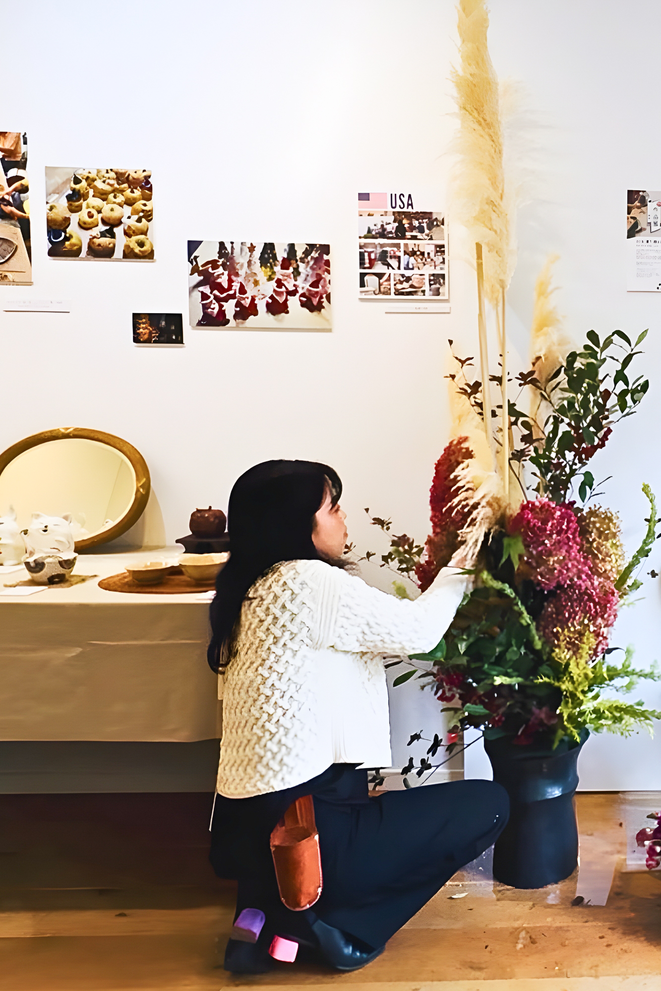 アトリエ風雅さんの作品展のエントランス花活け