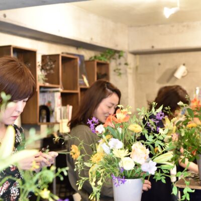 花に触れる時間が家族の会話になる『親子クラス』４月スタート！