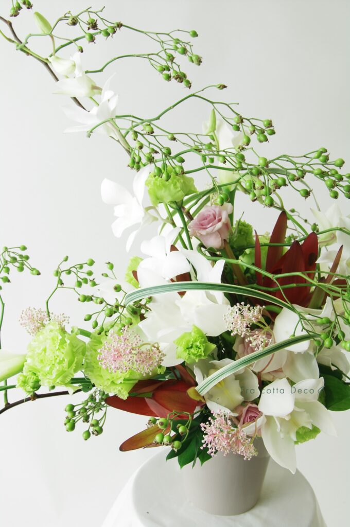 【市場見学・仕入実習NO3】生徒さん、花市場で仕入れた花材で作品を制作！