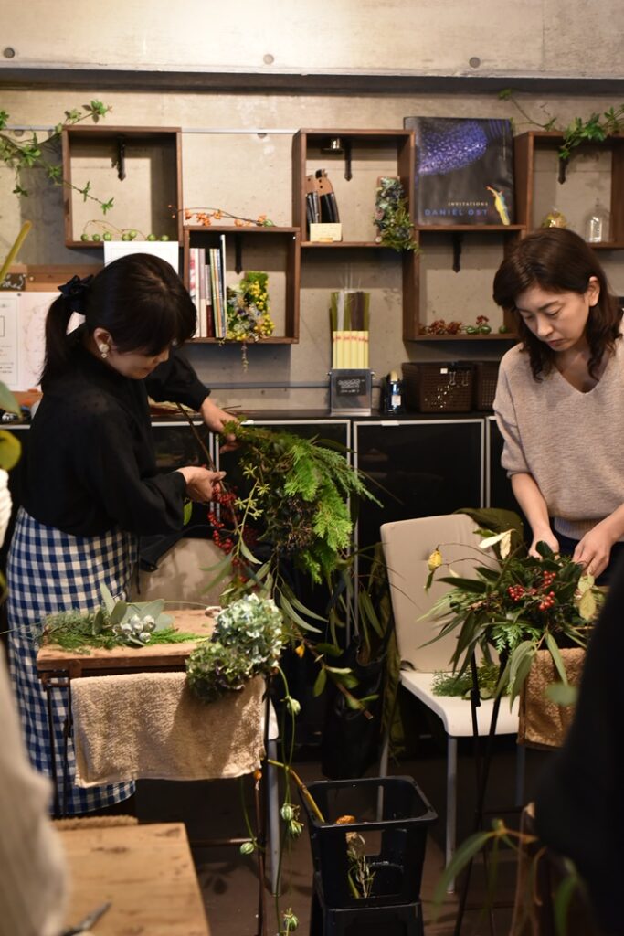 シーズナル特別レッスン　～秋花のスワッグ作り～