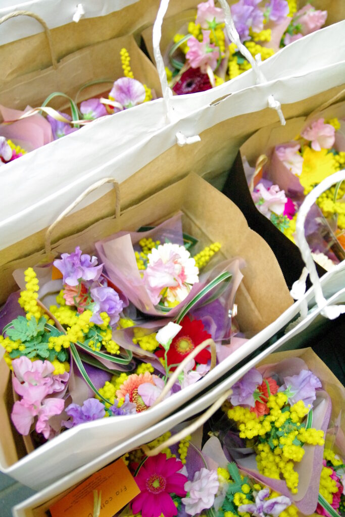 卒業生や先生へ贈る花束