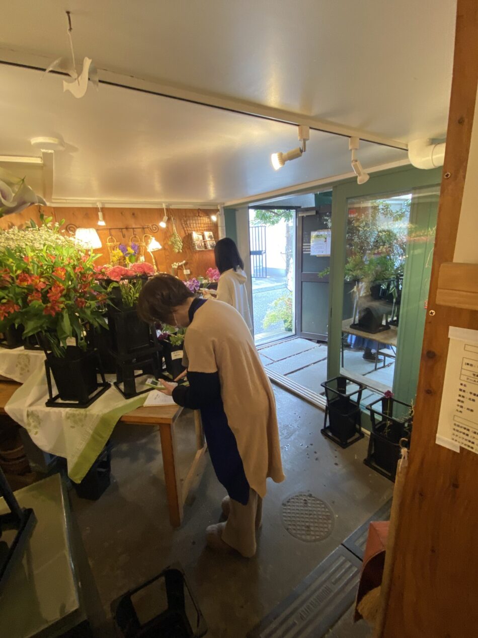 大人気！お花を上手に選ぶレッスン開催中