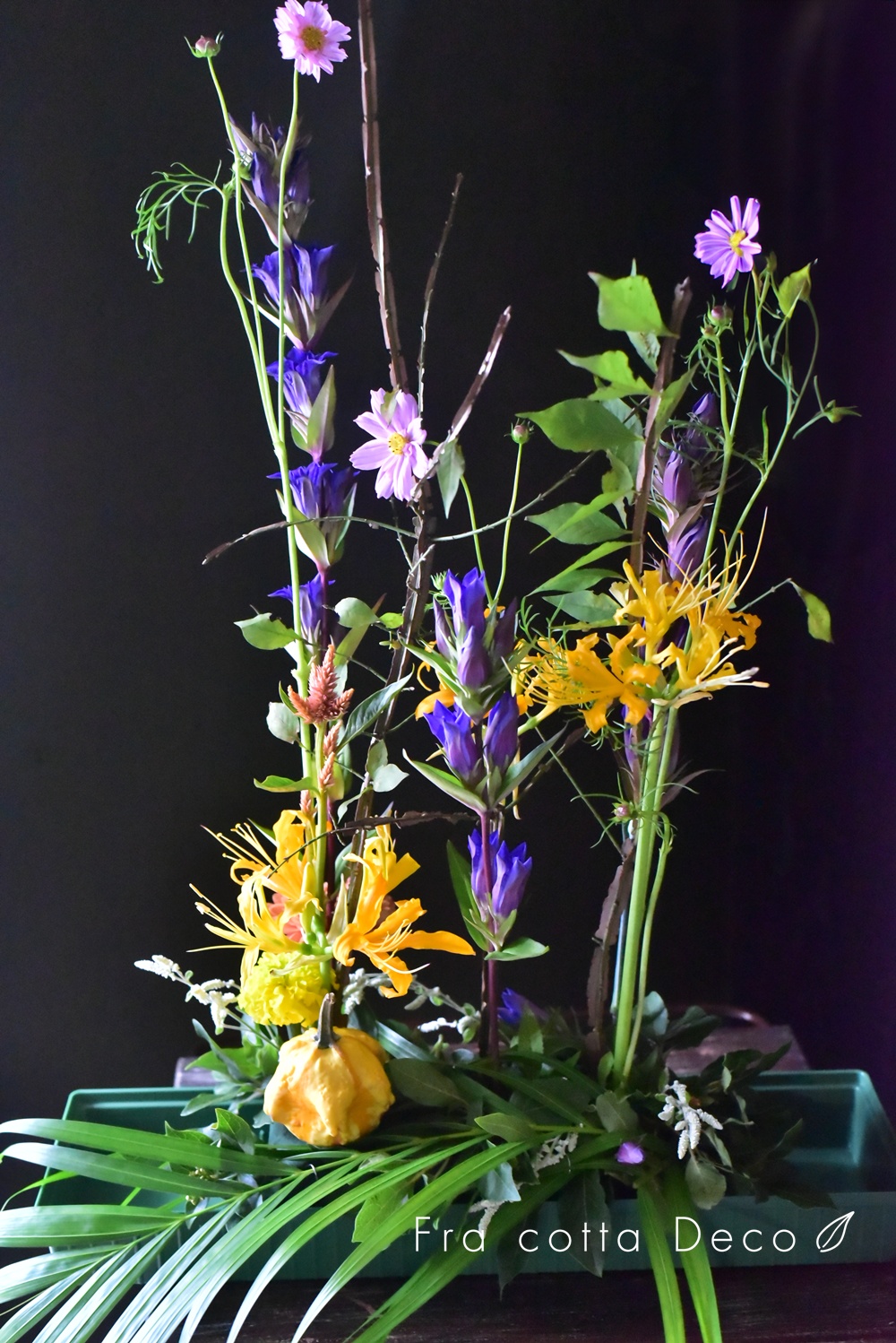ニシキギで楽しむ花活けテクニック
